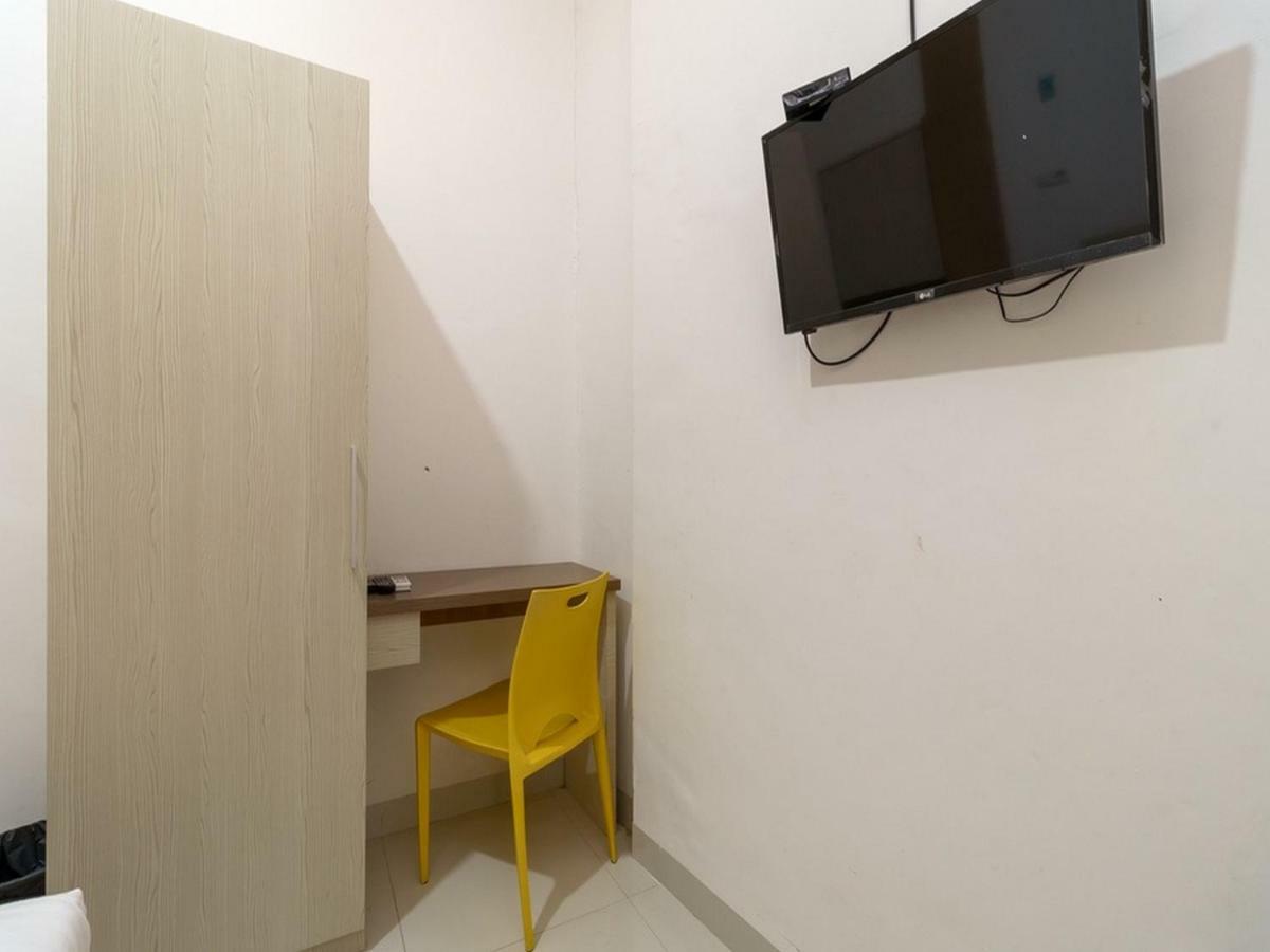 Reddoorz At Tara Homestay Palembang Exterior photo